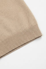 Polo de punto beige con cremallera en el cuello para hombre
