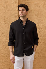 Camisa de hombre negra de lino puro, manga larga, con botones, ideal para el verano.