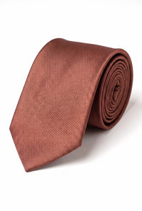 Corbata estrecha lisa de color marrón claro para hombre