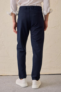 Pantalones Gurkha azul marino plisados para hombre, cintura ajustable, corte entallado.