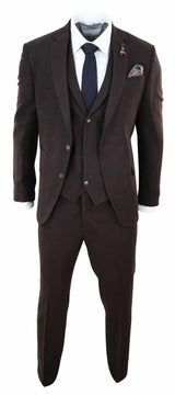 Traje de tres piezas de tweed marrón con estampado de espiga