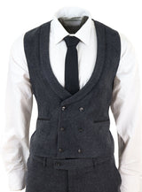Traje de tres piezas de tweed gris oscuro