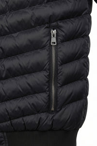 Chaqueta bomber acolchada ligera con cremallera para hombre, color negro.