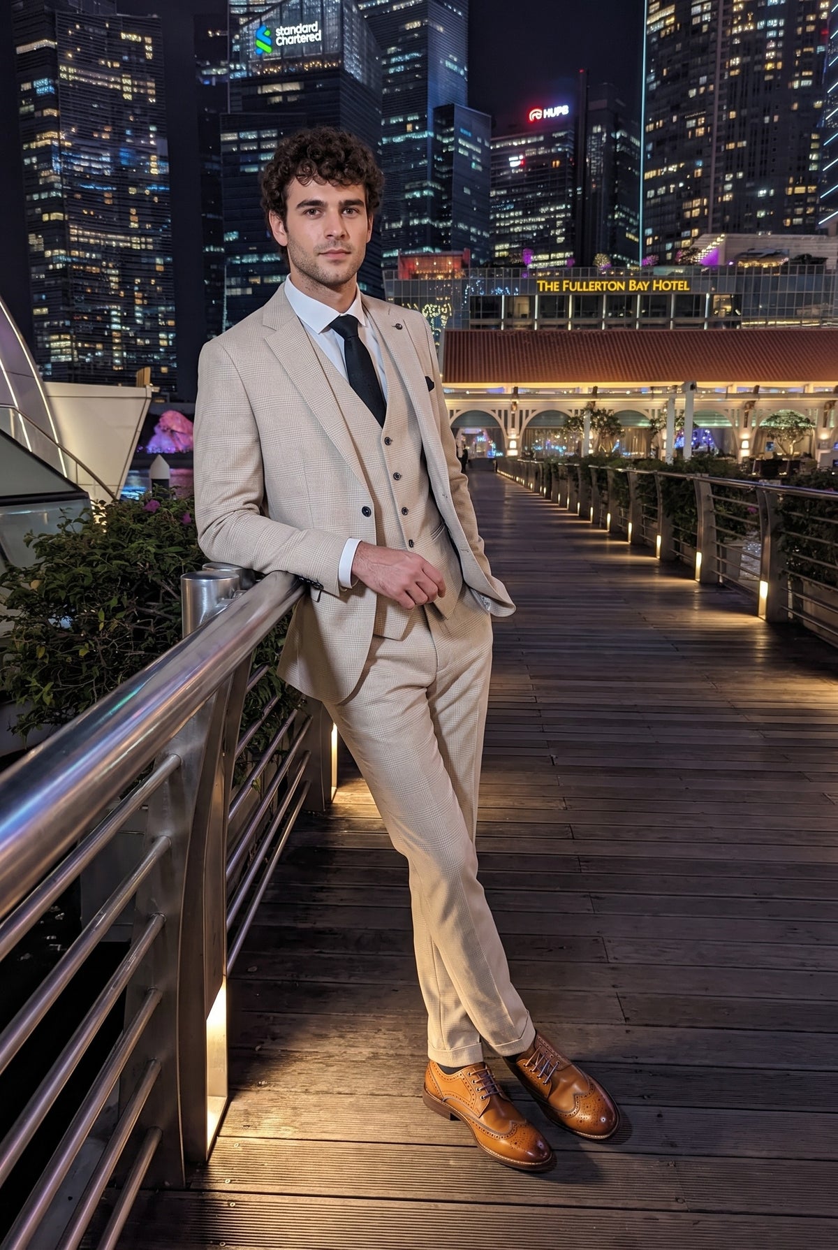 Look #772 styled with Regent - Traje de boda de 3 piezas a cuadros color crema para hombre