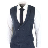 Traje de tres piezas para hombre de tweed azul con estampado de espiga.