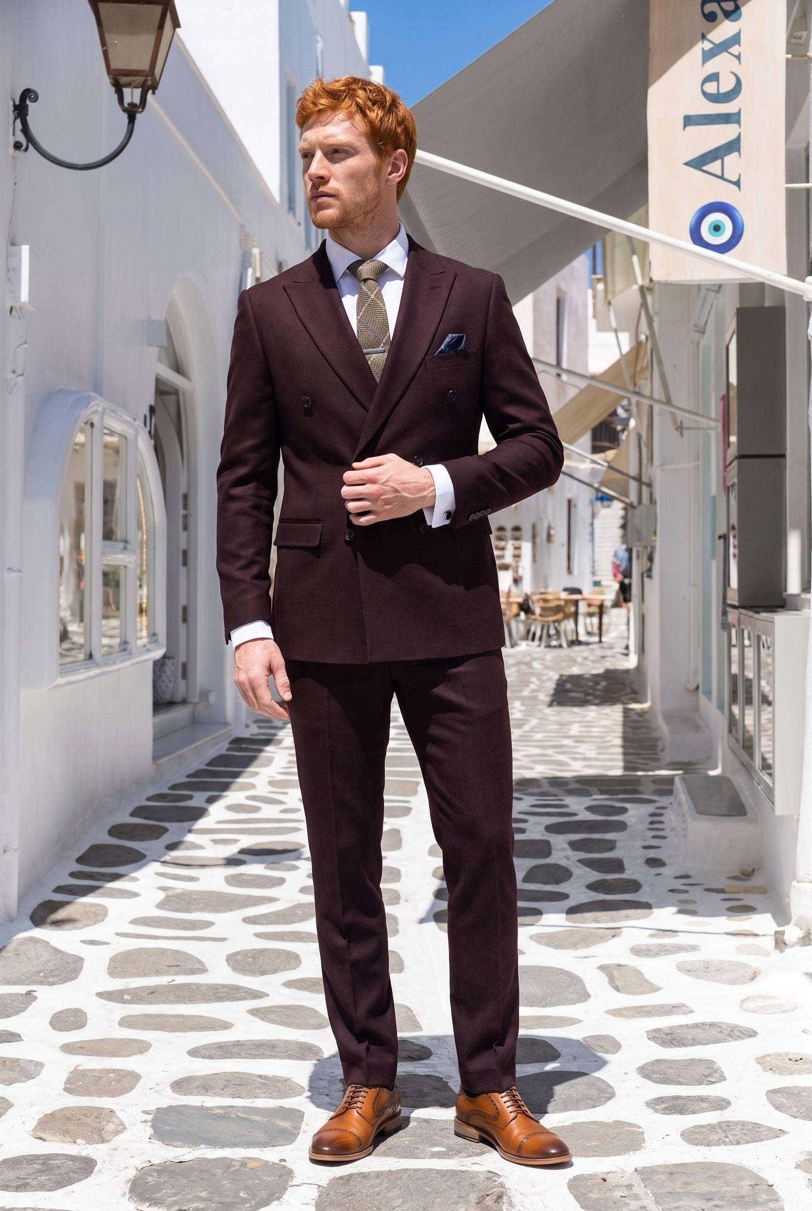 Look #732 styled with Regent - Traje cruzado de dos piezas color burdeos para hombre