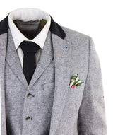 Traje de tres piezas para hombre - Gris con detalles en negro