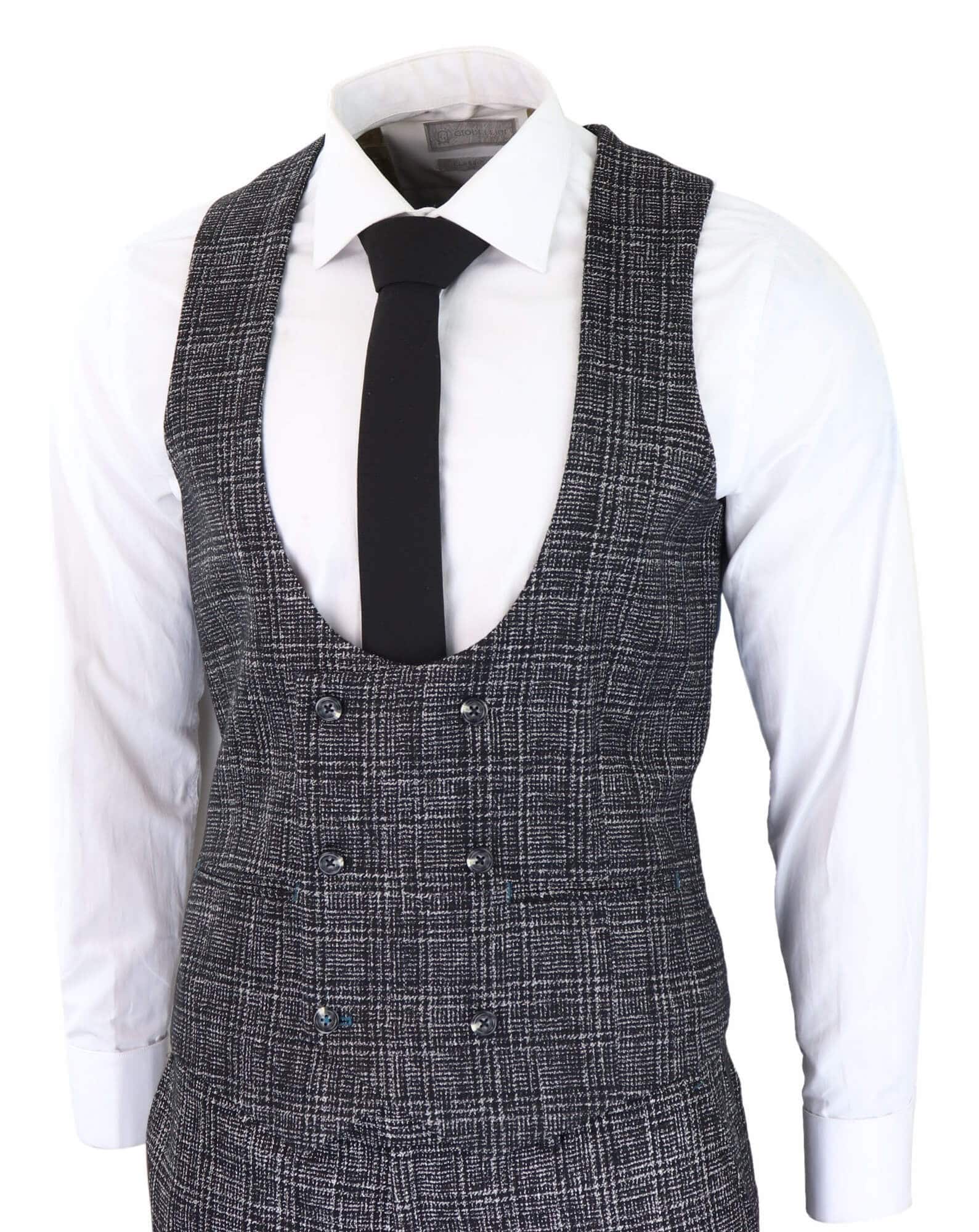 Traje de tres piezas para hombre en gris carbón a cuadros.