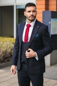 Traje de tres piezas para hombre, azul marino con estampado de espiga.