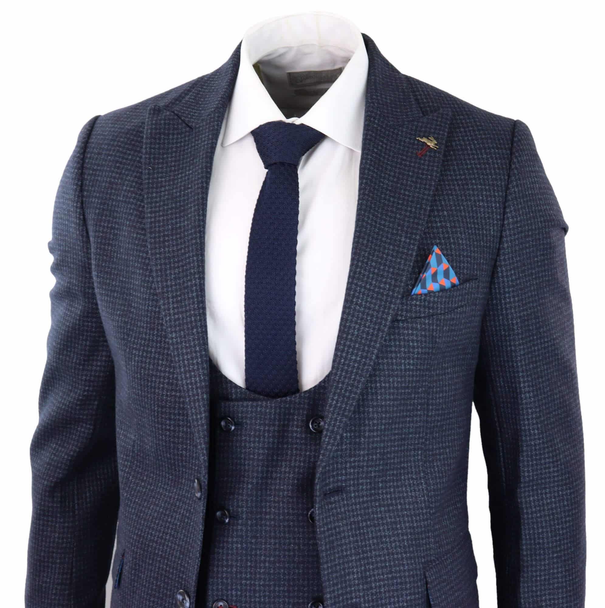 Traje de tres piezas a cuadros azul marino para hombre