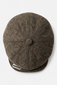 Gorra marrón de 8 paneles con cuchilla de afeitar