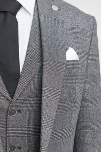 Traje de tres piezas para hombre, color gris con estampado de cuadros Glen.