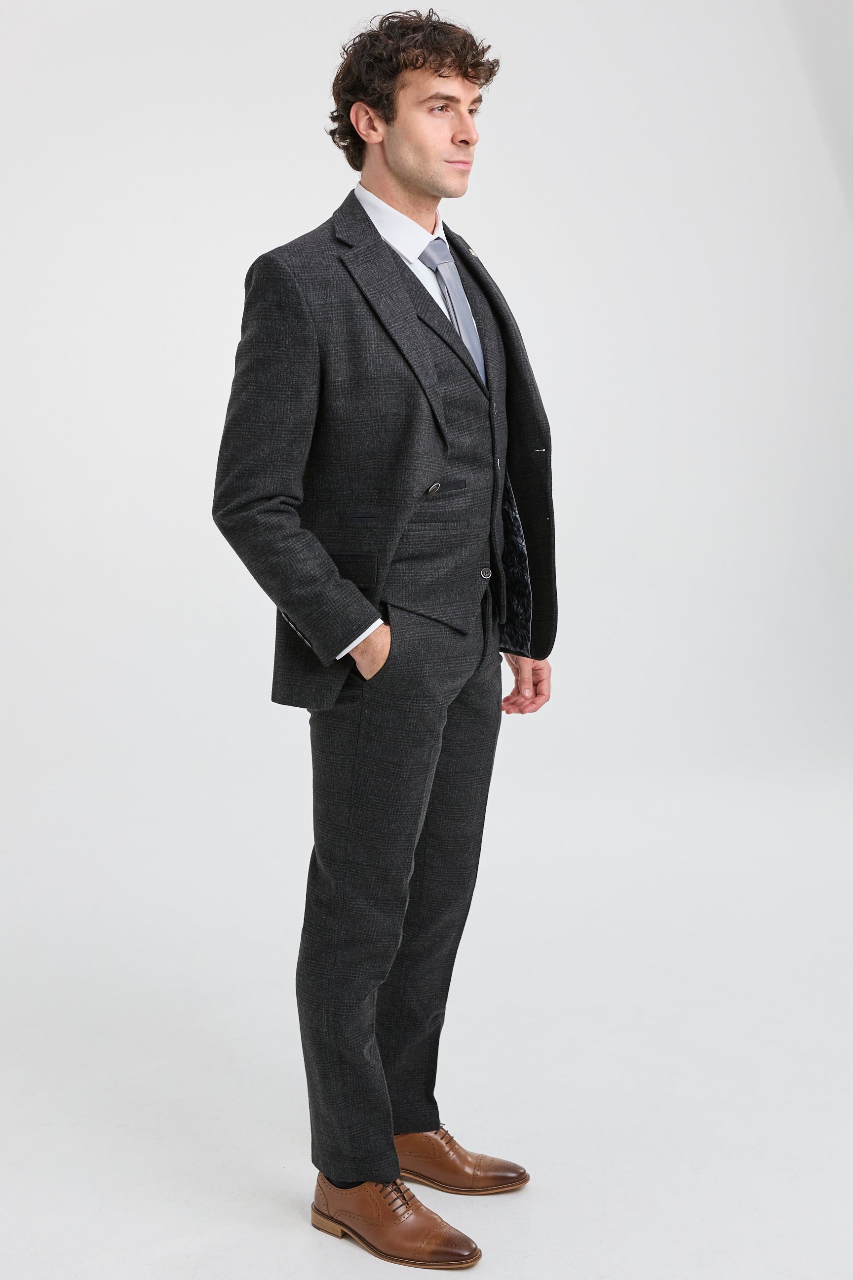 Traje de tres piezas para hombre, negro, con estampado de cuadros Glen.