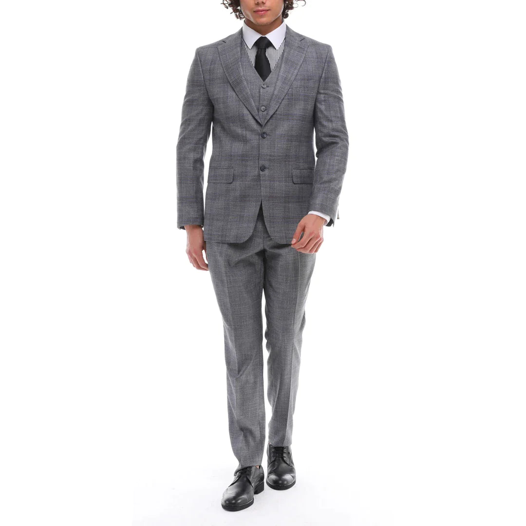 Traje de hombre de 3 piezas a cuadros grises y azules con chaleco y pantalón en contraste, ideal para bodas y graduaciones.