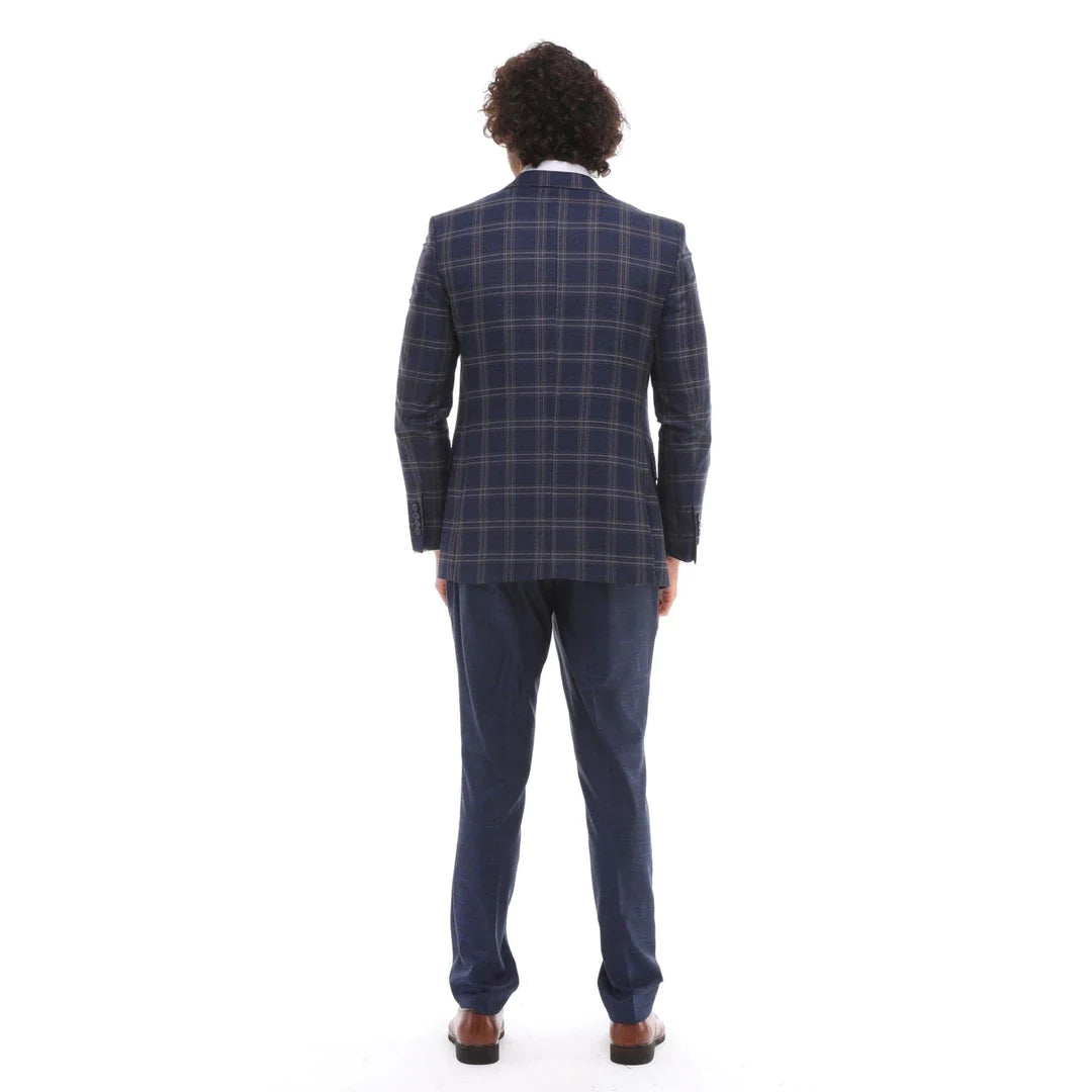 Traje de hombre de 3 piezas, azul marino, gris y marrón a cuadros, chaleco y pantalón en contraste.