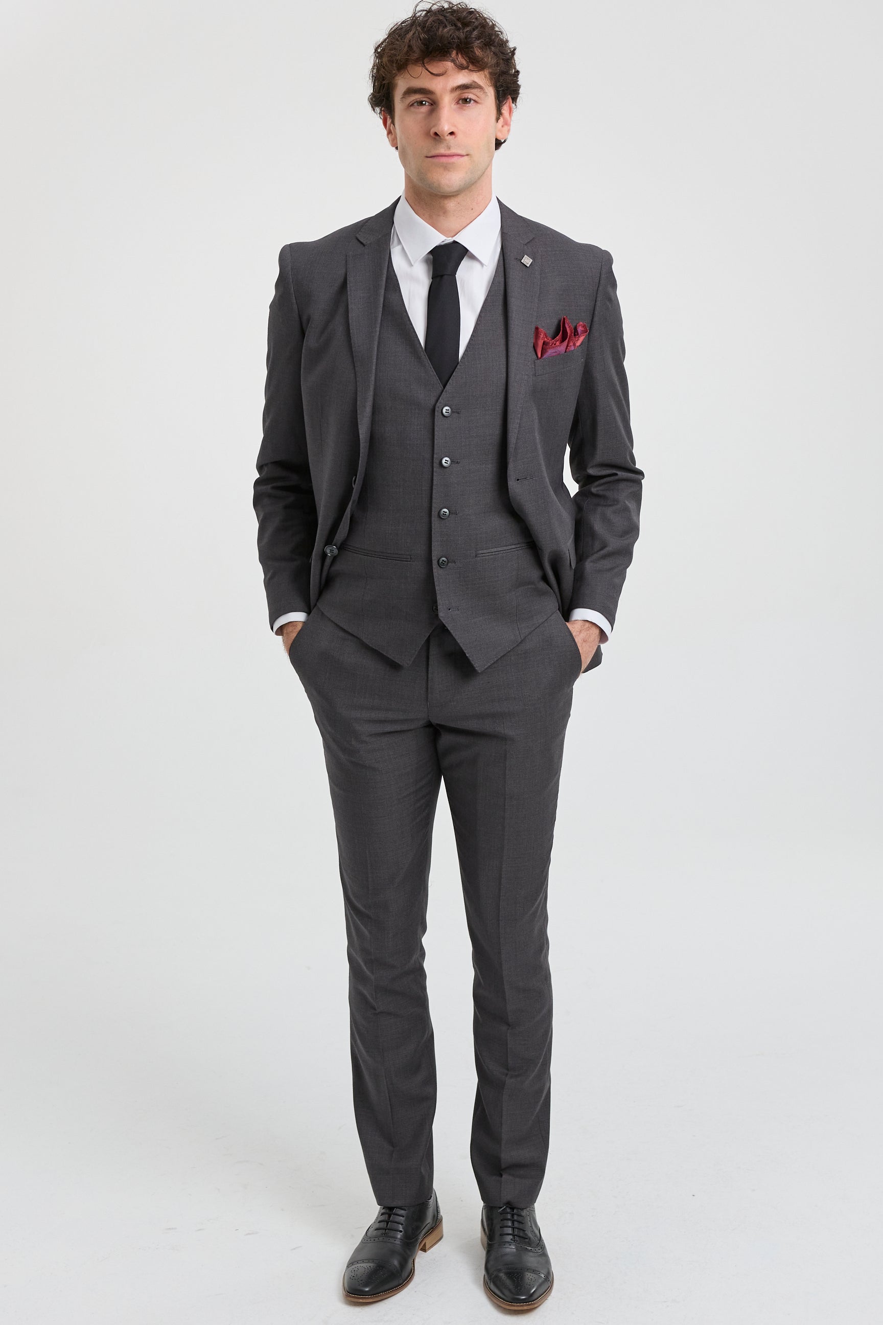 Traje de hombre de 3 piezas gris oscuro carbón con costura clásica para bodas, verano y graduaciones.