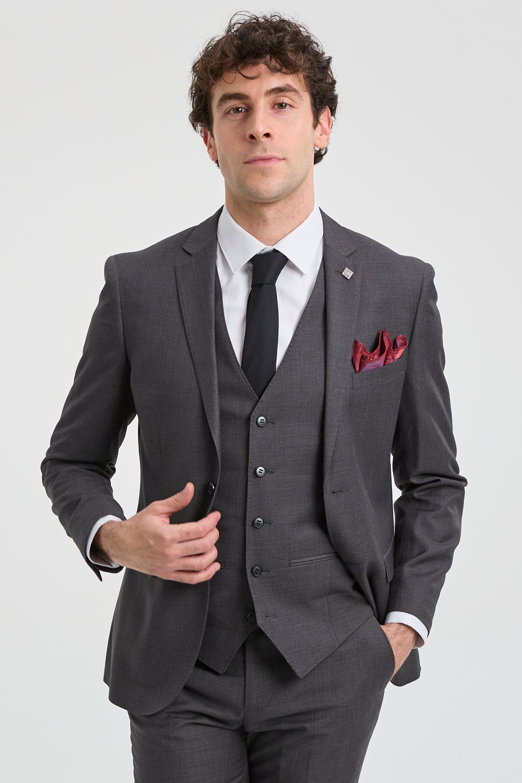 Traje de hombre de 3 piezas gris oscuro carbón con costura clásica para bodas, verano y graduaciones.