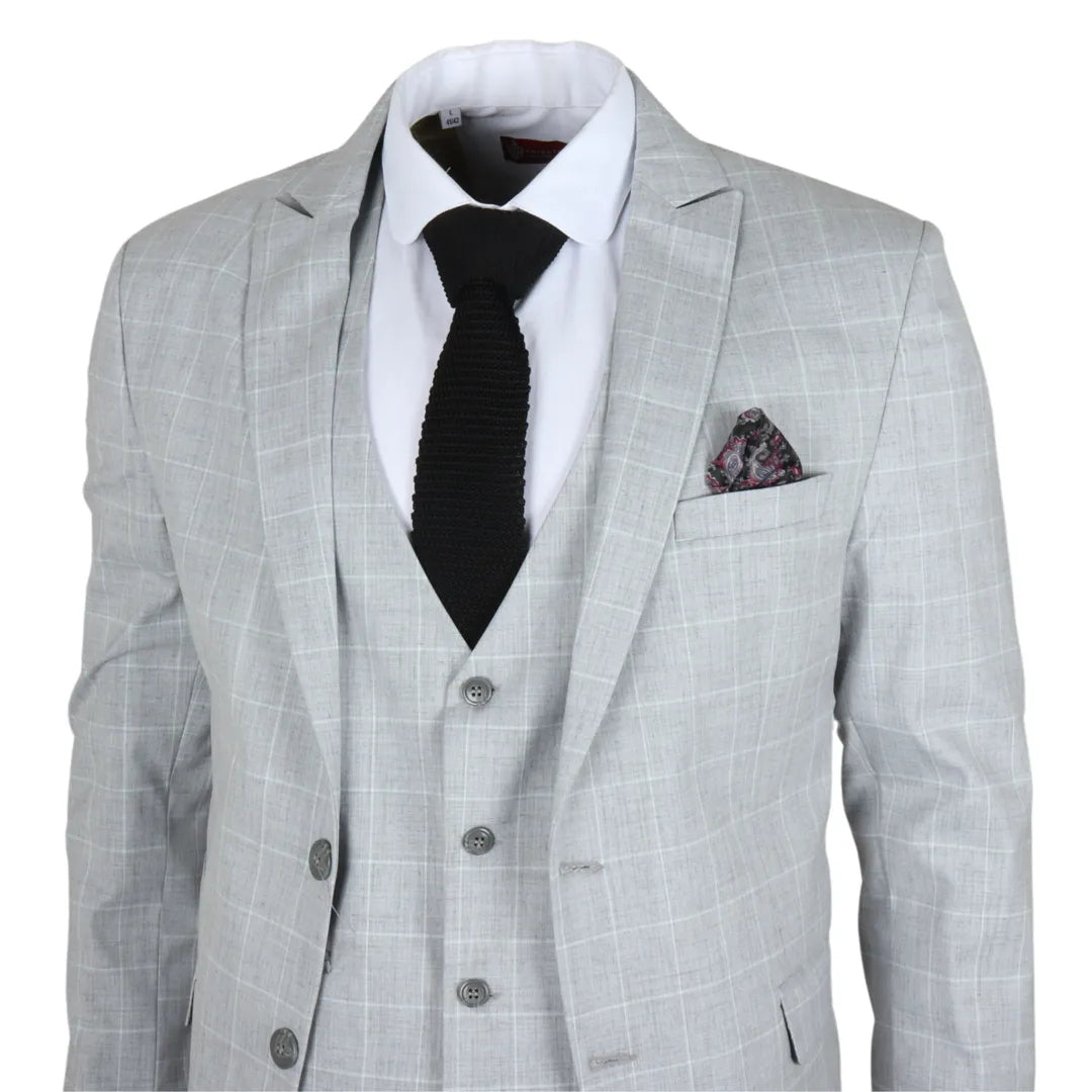 Traje de tres piezas IM3 para hombre, gris a cuadros, corte entallado.