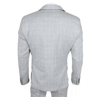 Traje de tres piezas IM3 para hombre, gris a cuadros, corte entallado.