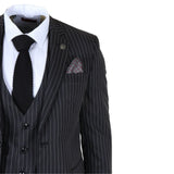 IM45 - Traje de tres piezas negro a rayas para hombre, estilo mafia