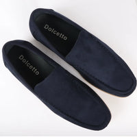 Mocasines ligeros de gamuza azul marino para hombre.
