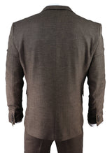 Traje de tres piezas para hombre de tweed marrón con estampado de espiga.