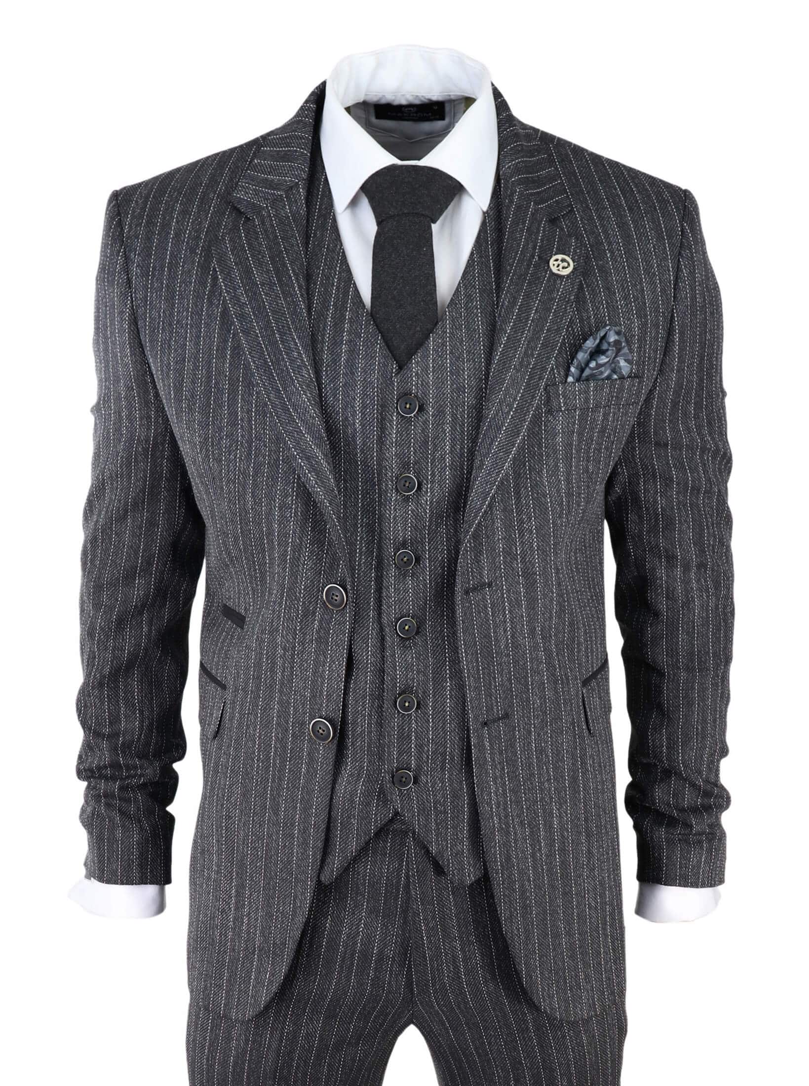 Traje de tres piezas para hombre de tweed gris con raya diplomática y estampado de espiga.