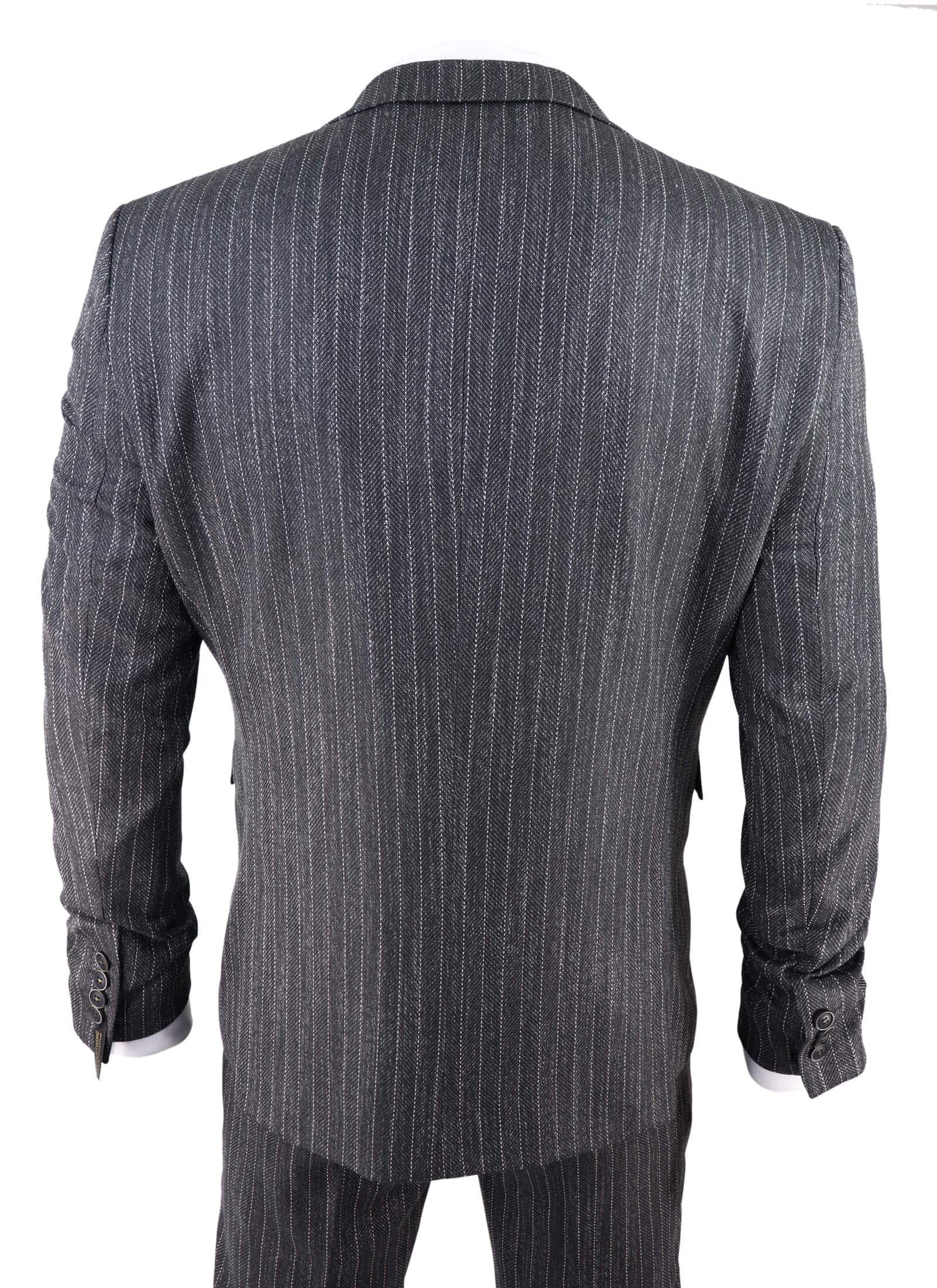 Traje de tres piezas para hombre de tweed gris con raya diplomática y estampado de espiga.