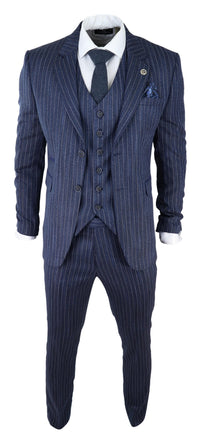 Traje de tres piezas para hombre de tweed azul con raya diplomática y estampado de espiga.