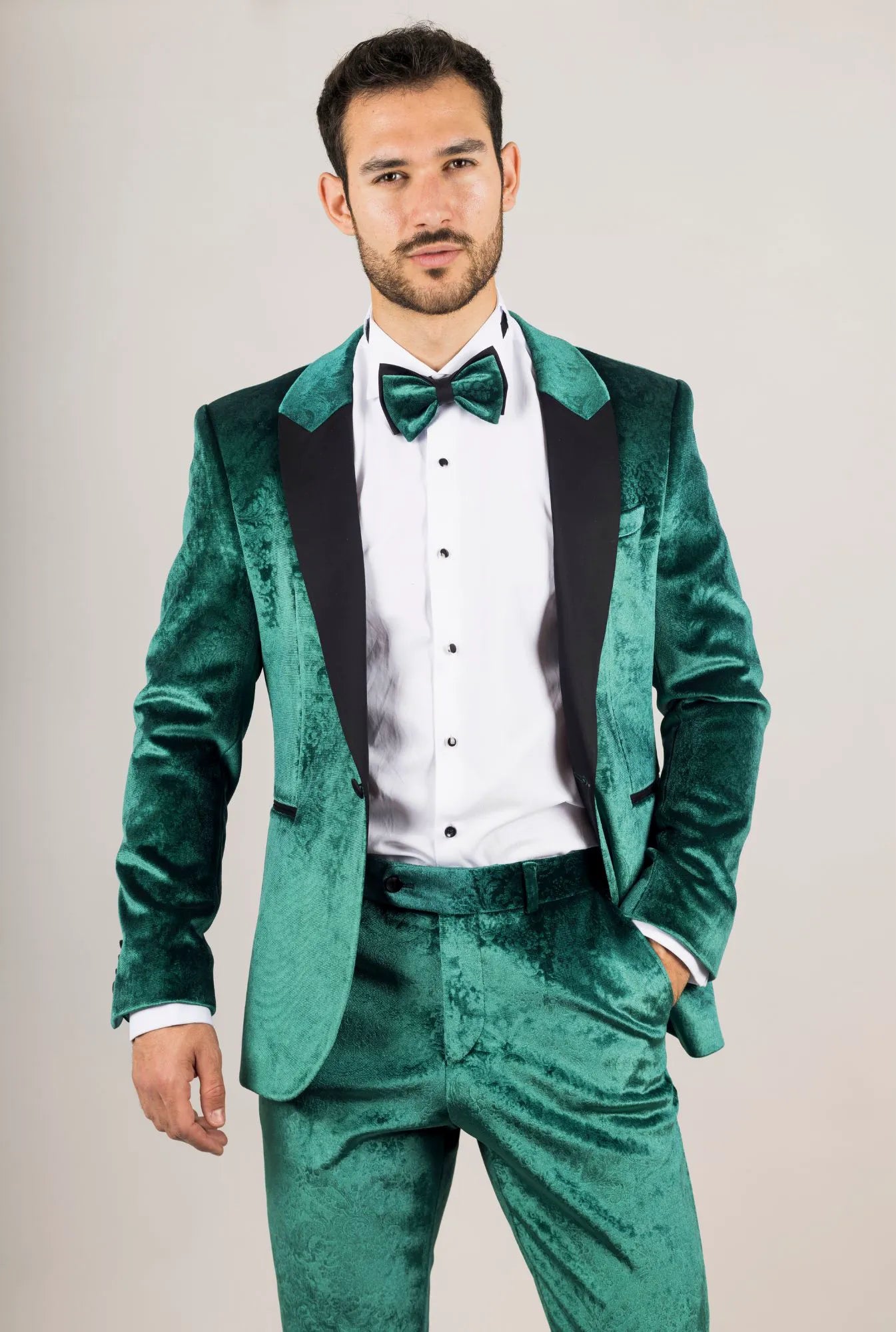 Traje de boda de terciopelo de 3 piezas para hombre AK-25, color verde esmeralda, con solapas negras.