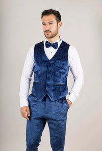 Traje de boda de tres piezas para hombre AK-27, de terciopelo azul con solapas de satén negro.