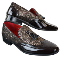 Zapatos elegantes de fiesta para hombre, brillantes, con borlas, en rojo, plateado y negro, sin cordones, de charol.