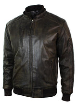 Chaqueta bomber de cuero acolchada para hombre, color marrón lavado y con capucha extraíble.