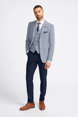 Traje de verano clásico de tres piezas para hombre de Baresi, en gris y azul marino con estampado a cuadros contrastantes.