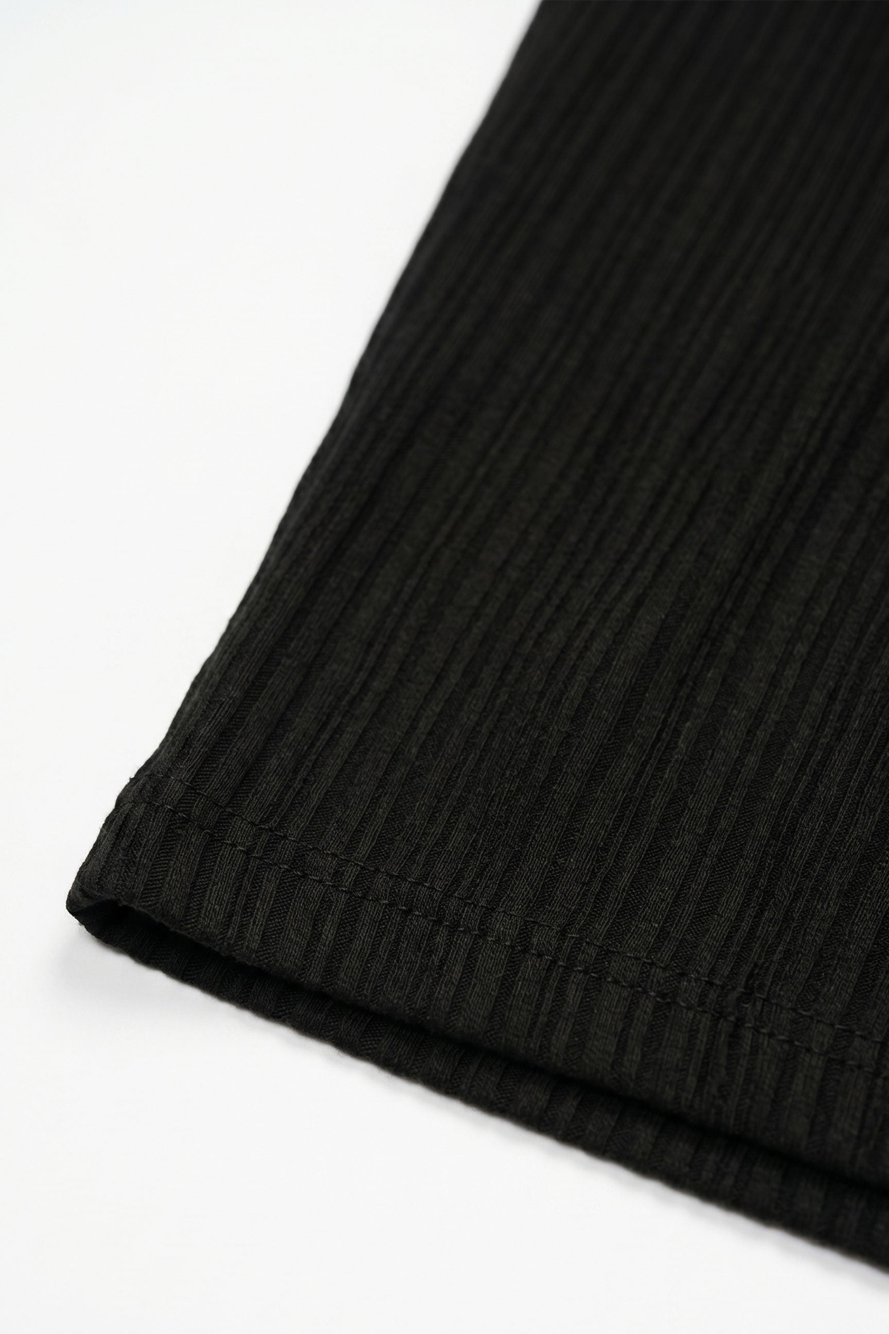 Camiseta clásica negra acanalada para hombre