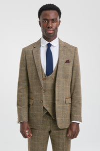 Traje de hombre de 3 piezas de tweed con estampado de espiga en tonos tostados y marrones, corte entallado, doble clásico.