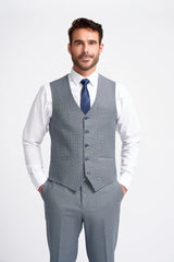 Traje Bond de tres piezas gris para hombre, corte entallado.