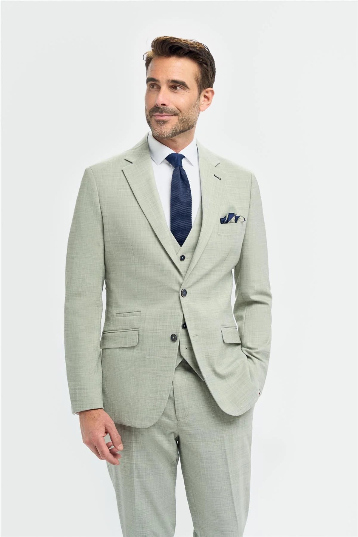 Camden - Traje de tres piezas para hombre, color verde salvia, corte entallado.