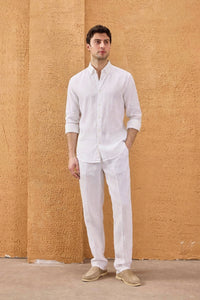 Camisa de hombre blanca de lino puro, manga larga, con botones, ideal para el verano.