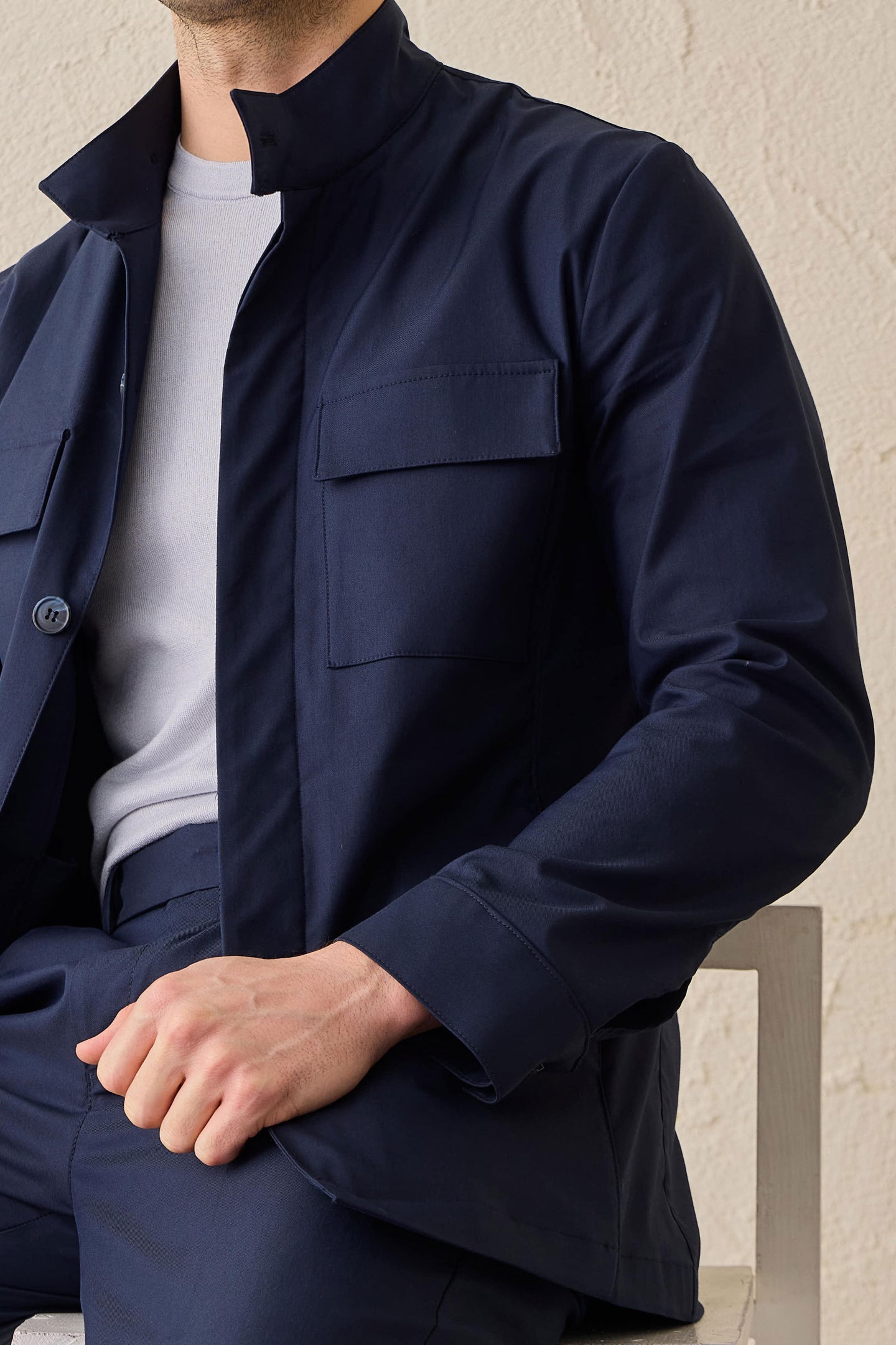 Chaqueta utilitaria azul marino para hombre, ligera, de mezcla de algodón, elegante e informal.
