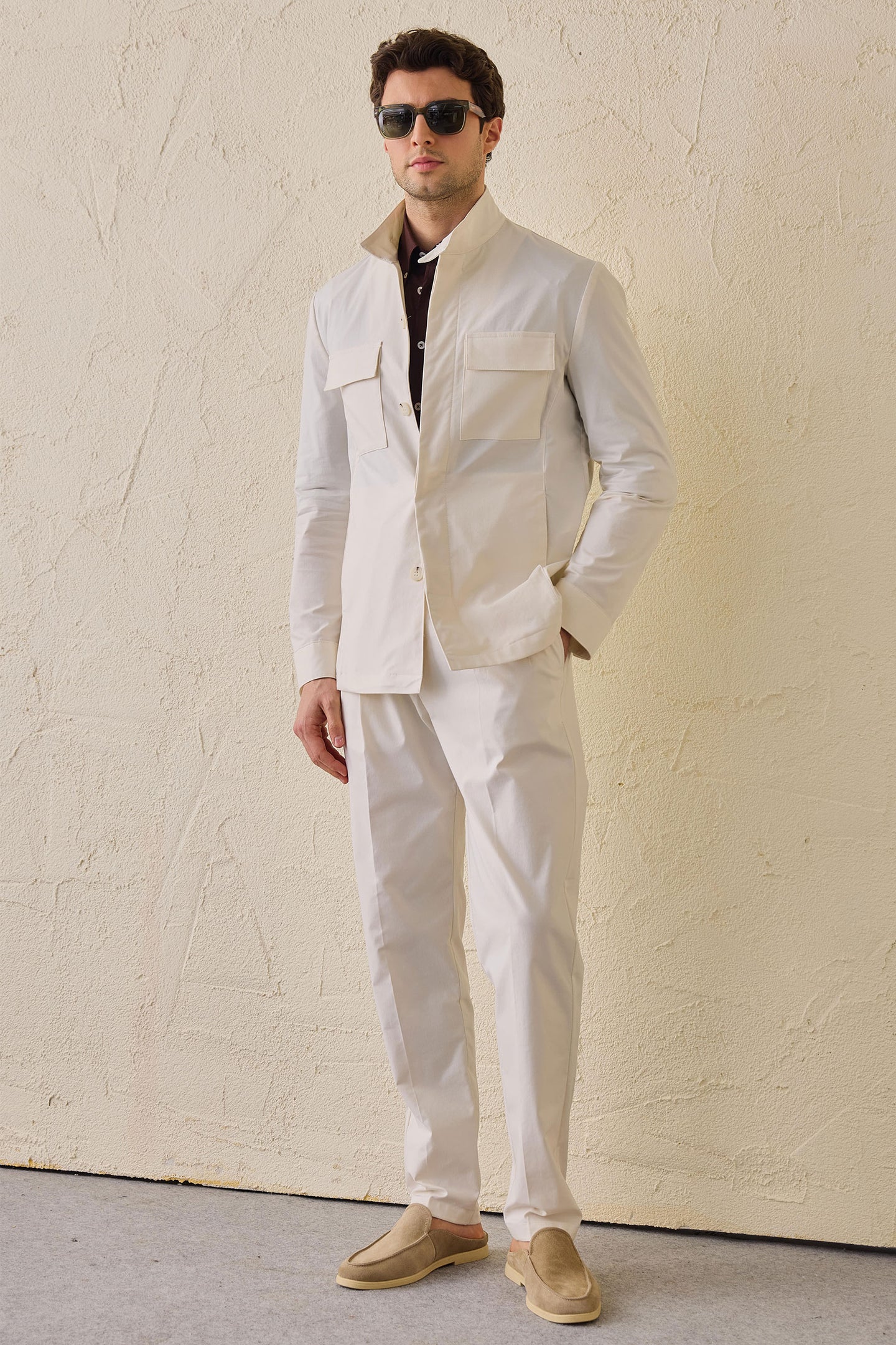 Chaqueta utilitaria blanca para hombre, ligera, de mezcla de algodón, elegante e informal.