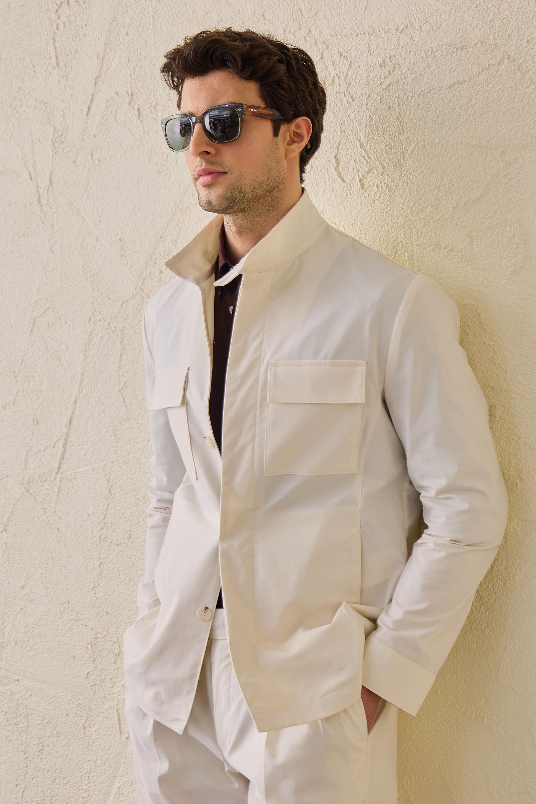 Chaqueta utilitaria blanca para hombre, ligera, de mezcla de algodón, elegante e informal.