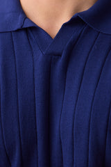 Polo de punto acanalado azul marino para hombre
