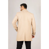 Abrigo clásico de hombre de mezcla de lana color beige.