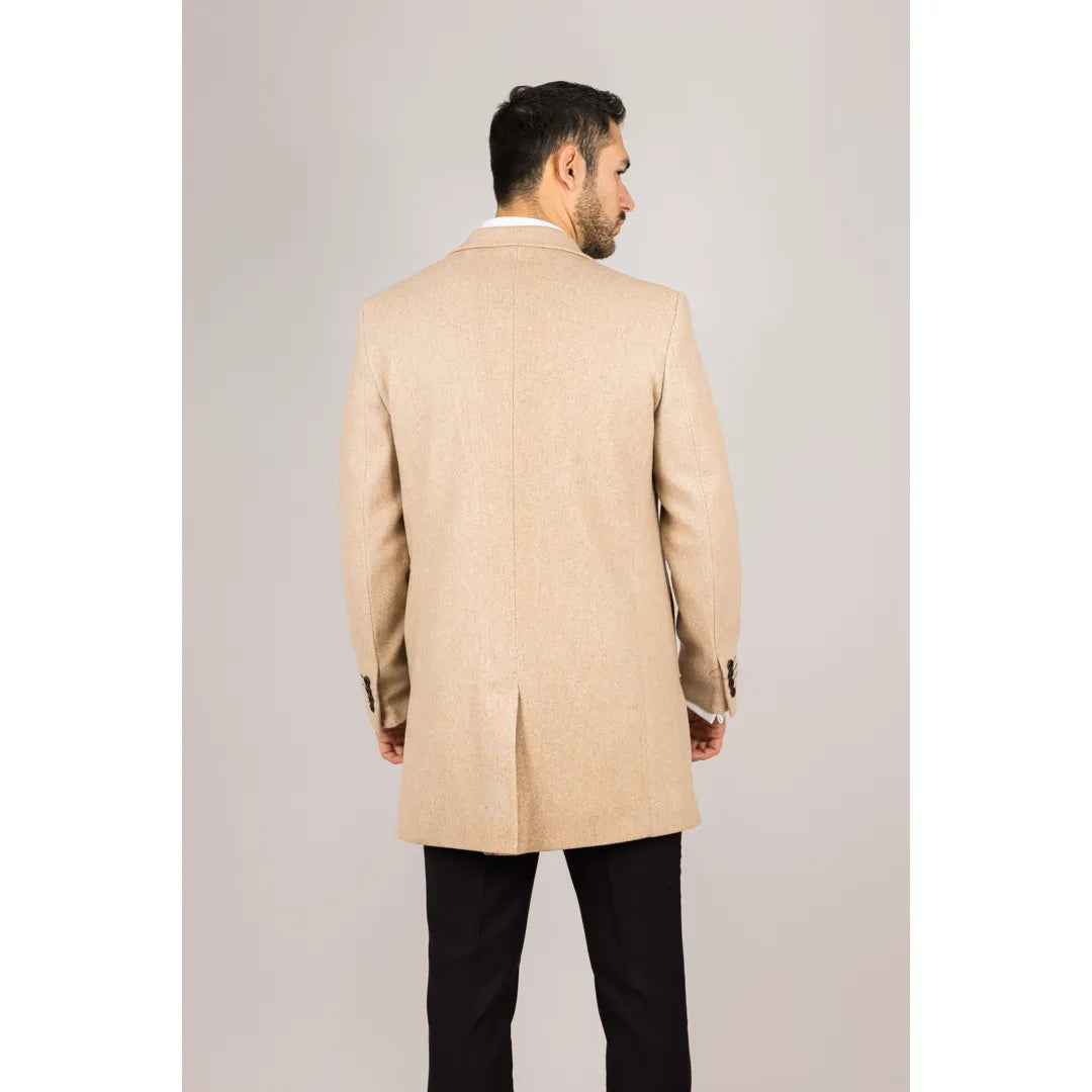 Abrigo de hombre color beige de mezcla de lana con cuello de solapa con muesca