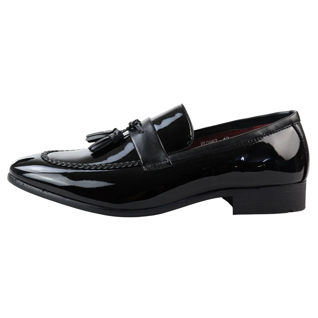 Mocasines negros de charol con borlas para hombre