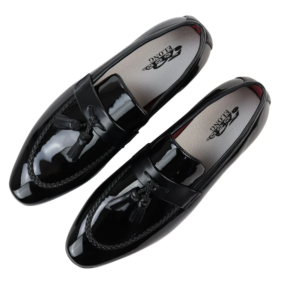 Mocasines negros de charol con borlas para hombre