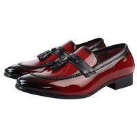 Mocasines rojos de charol con borlas para hombre