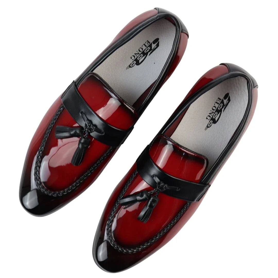 Mocasines rojos de charol con borlas para hombre