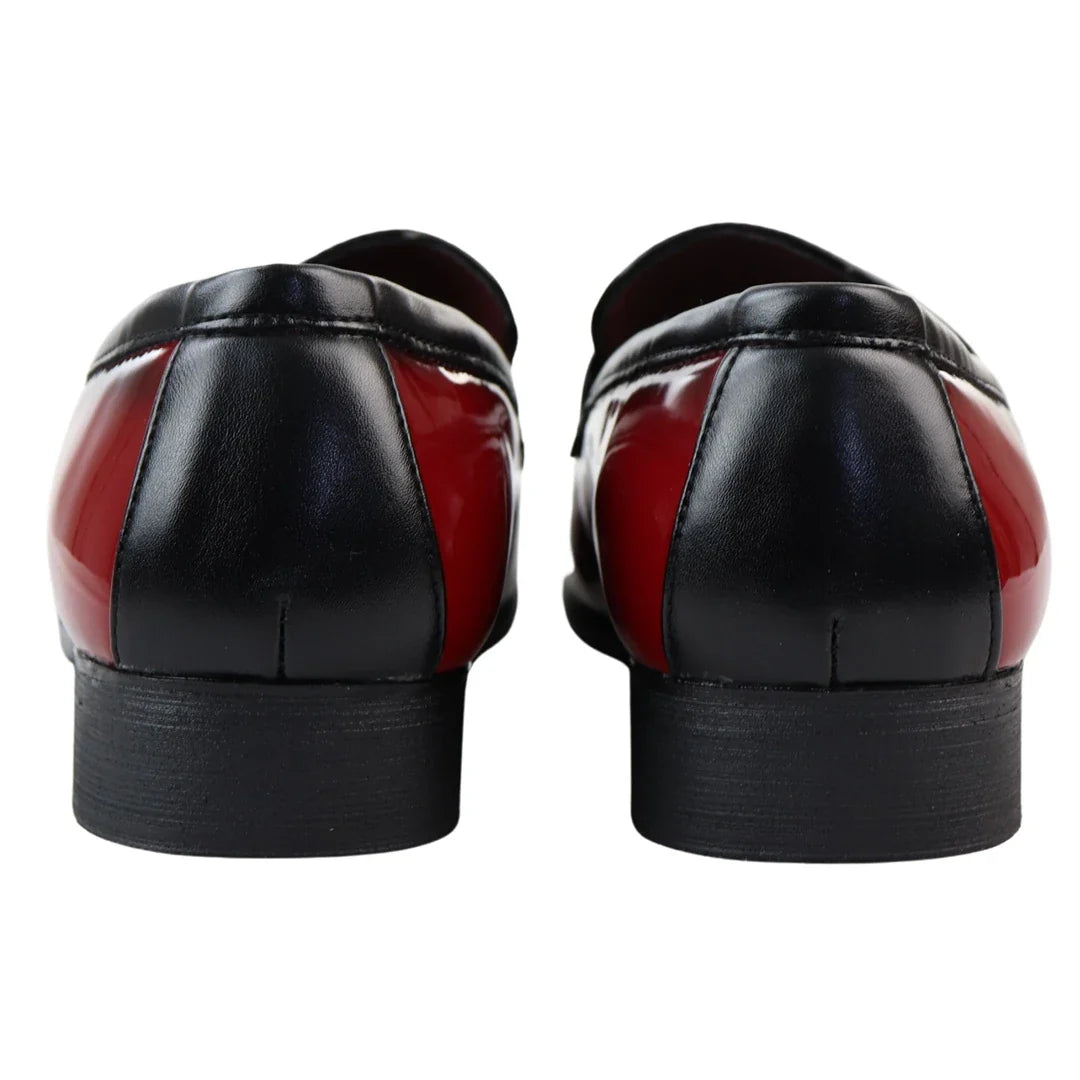 Mocasines rojos de charol con borlas para hombre